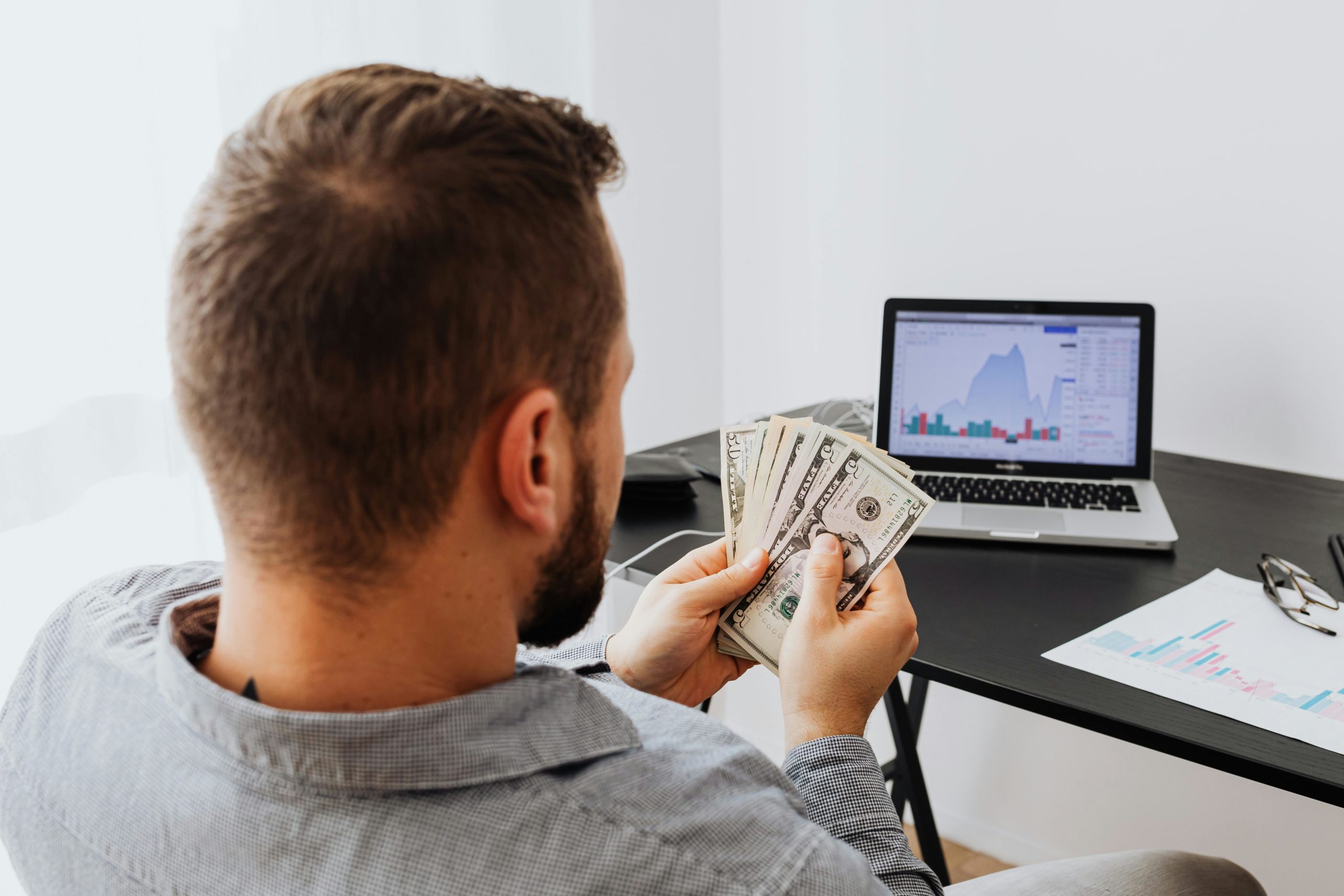Kostenloses Stock Foto zu #indoor, arbeiten, arbeitsplatz