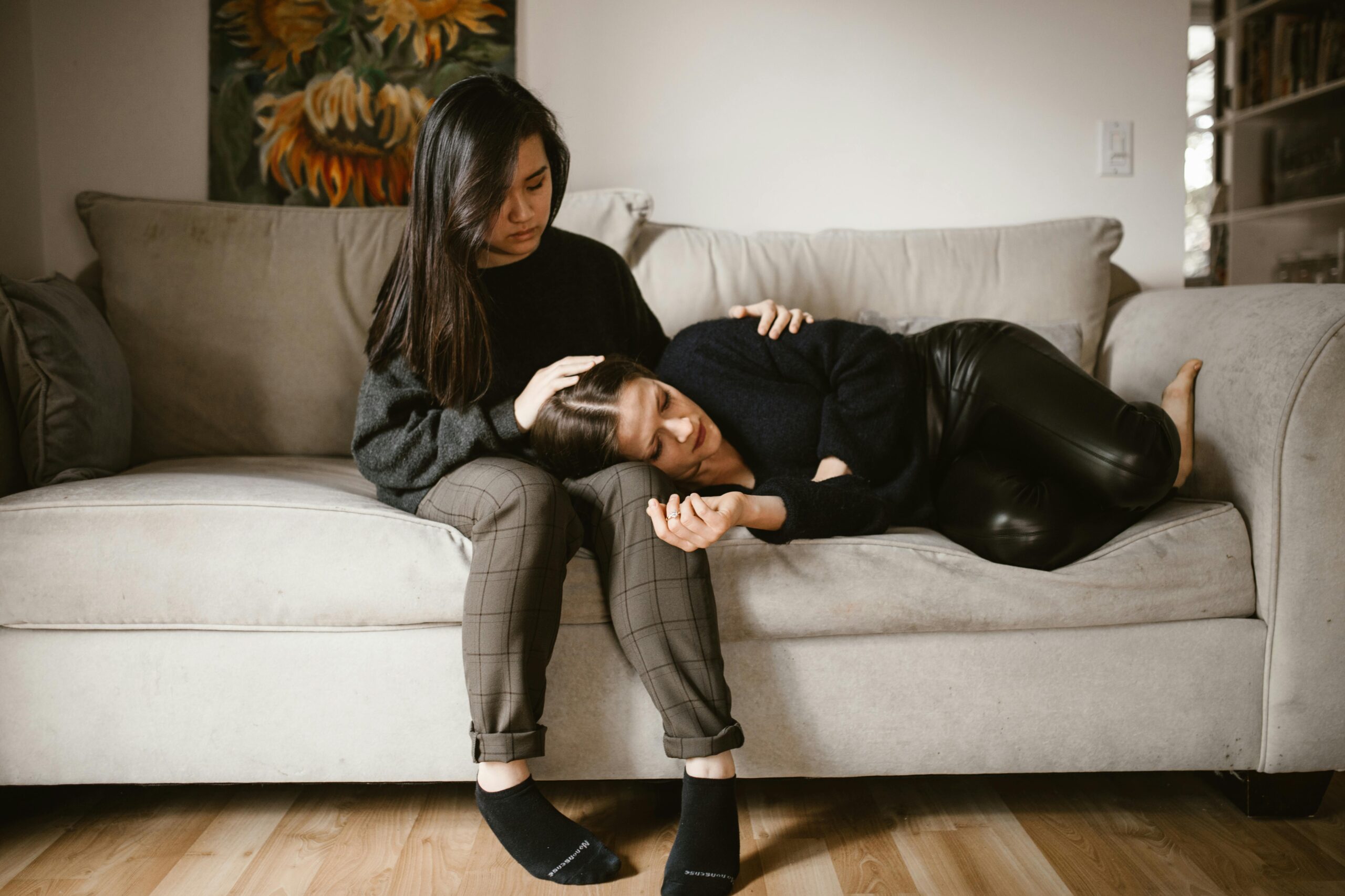 Kostenloses Stock Foto zu #indoor, alleinerziehende mutter, anwalt